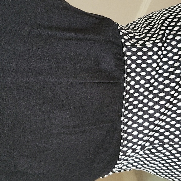 Retro Wiggle Dress - Picture 8 of 12